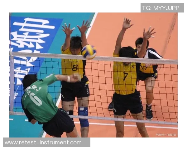 重庆排球队进攻策略揭秘:深度解析排球战术与团队协作