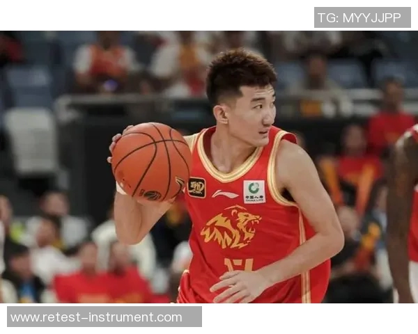 孙铭徽:从青涩少年到篮球场上的耀眼明星之路